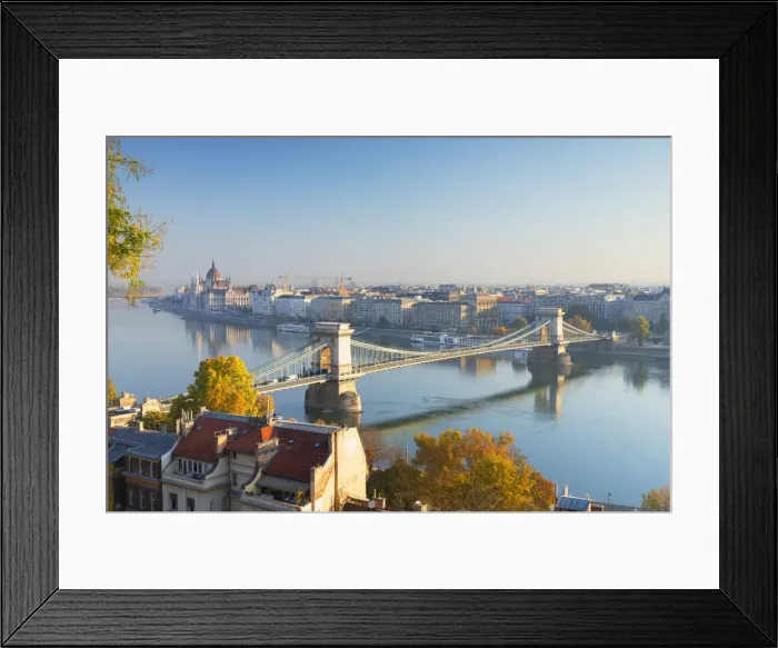 Framed Print : Chain Bridge (Szechenyi Bridge) and Parliament Building, Budapest, Hungary Framed Print : Chain Bridge (Szechenyi Bridge) and Parliament Building, Budapest, Hungary