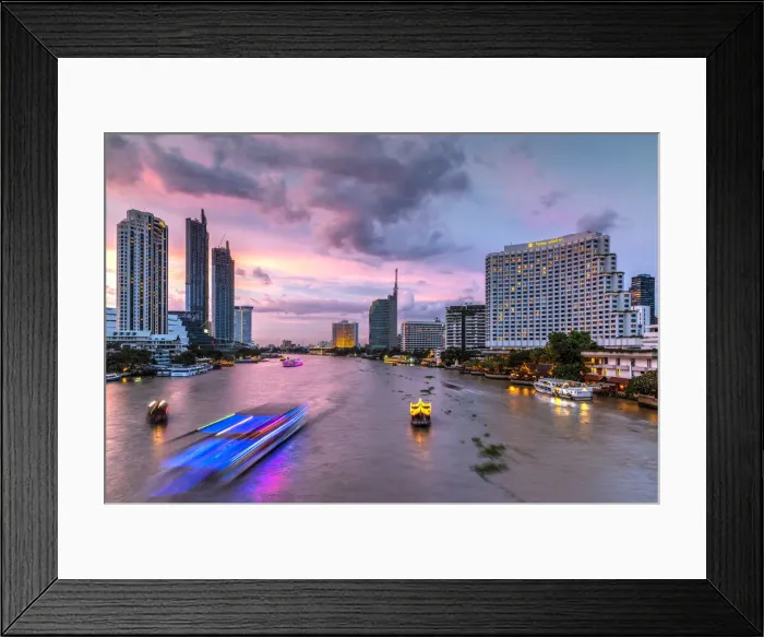Framed Print : Chao Phraya River and city skyline, Bangkok, Thailand
