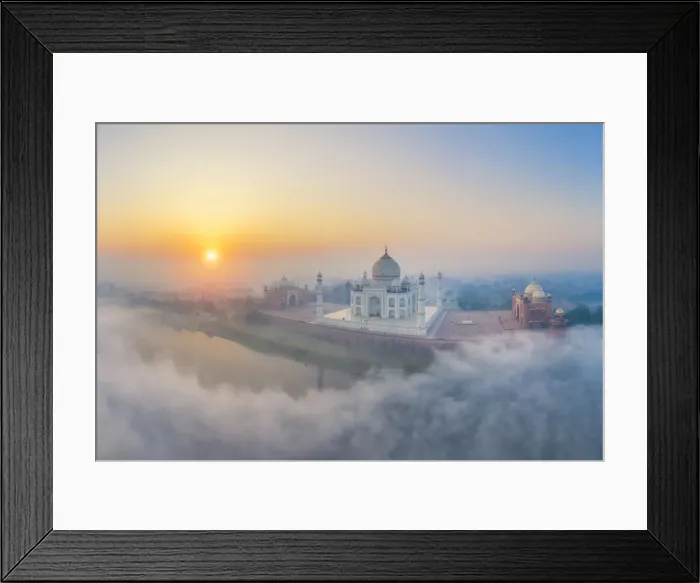 Framed Print : India, Uttar Pradesh, Taj Mahal (UNESCO World Heritage Site) Framed Print : India, Uttar Pradesh, Taj Mahal (UNESCO World Heritage Site)