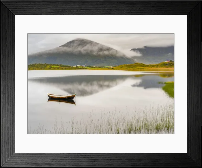 Framed Print : Landscape view near the village of Reine, Lofoten Islands, Norway Framed Print : Landscape view near the village of Reine, Lofoten Islands, Norway