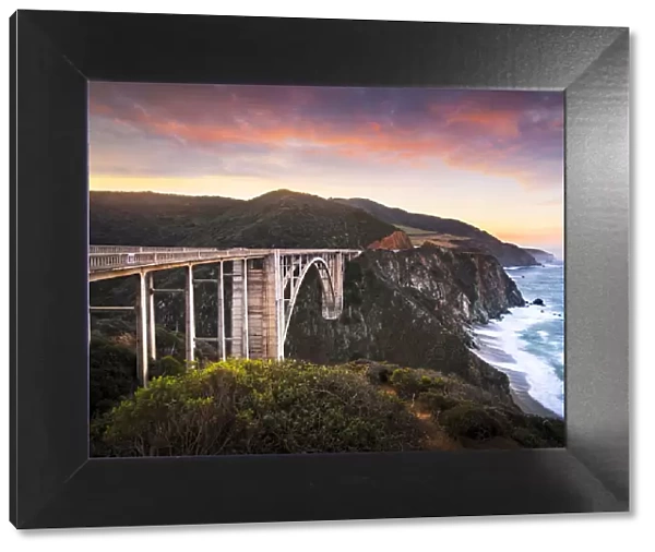 Bixby creek bridge, Cabrillo road, Pacific coast Highway, Monterey, California, USA