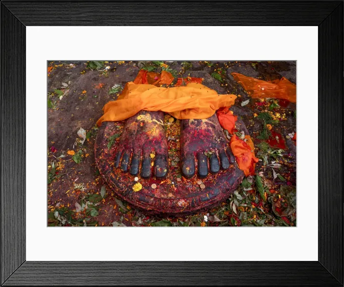 Framed Print : Feet detail of sleeping Vishnu statue at Budanilkantha, Kathmandu, Nepal Framed Print : Feet detail of sleeping Vishnu statue at Budanilkantha, Kathmandu, Nepal