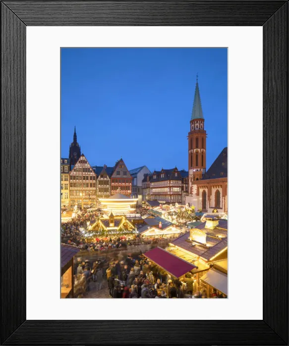 Framed Print : Frankfurt Christmas Market at dusk, Frankfurt am Main, Hesse, Germany Framed Print : Frankfurt Christmas Market at dusk, Frankfurt am Main, Hesse, Germany