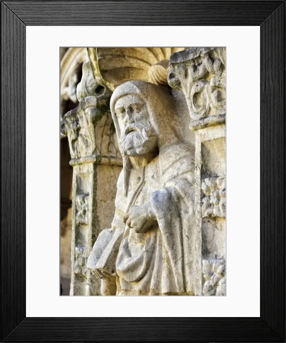 Framed Print : Detail of the Cloisters of the Jeronimos Monastery (Mosteiro dos Jeronimos), in manueline Framed Print : Detail of the Cloisters of the Jeronimos Monastery (Mosteiro dos Jeronimos), in manueline