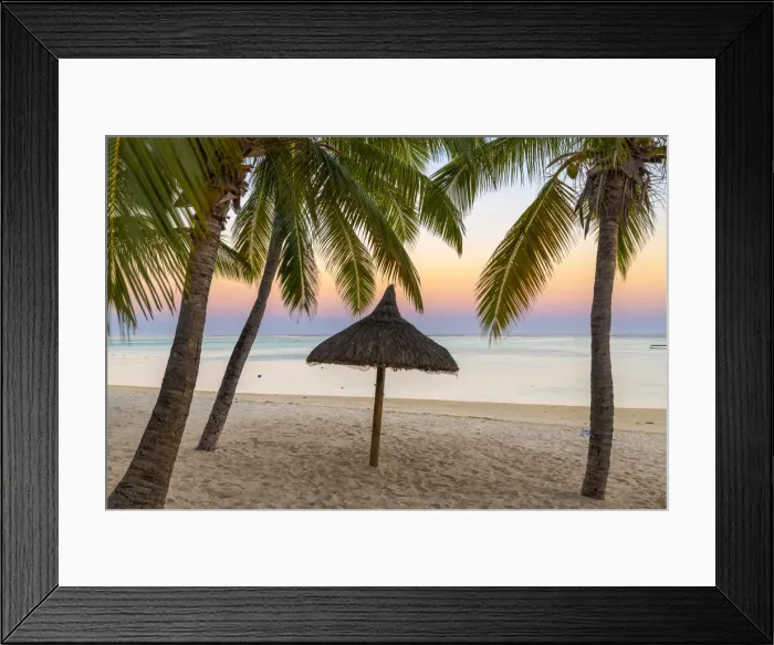 Framed Print : The beach of the Beachcomber Paradis Hotel, Le Morne Brabant Peninsula, Black River Framed Print : The beach of the Beachcomber Paradis Hotel, Le Morne Brabant Peninsula, Black River