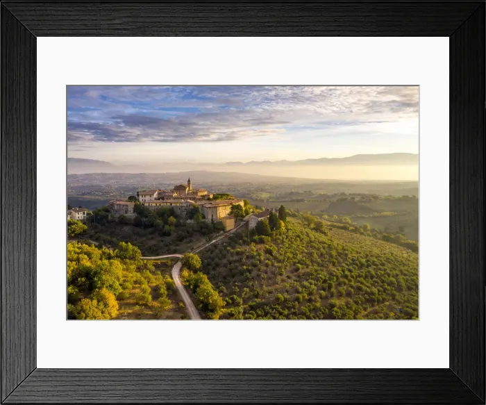 Framed Print : Giano dell Umbria, Perugia district, Umbria, Italy, Europe