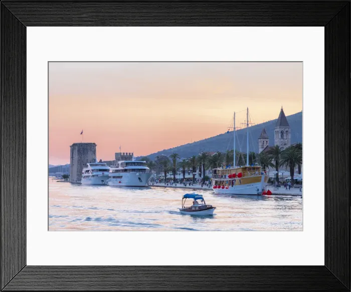 Framed Print : Trogir Harbour, Trogir, Dalmatian Coast, Croatia, Europe Framed Print : Trogir Harbour, Trogir, Dalmatian Coast, Croatia, Europe