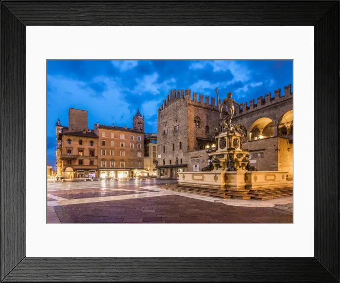Framed Print : Piazza del Nettuno, Bologna, Emilia-Romagna, Italy Framed Print : Piazza del Nettuno, Bologna, Emilia-Romagna, Italy