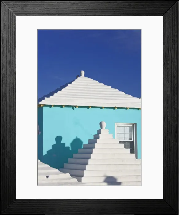 Framed Print : Bermuda, traditional white stone roofs on colourful Bermuda houses