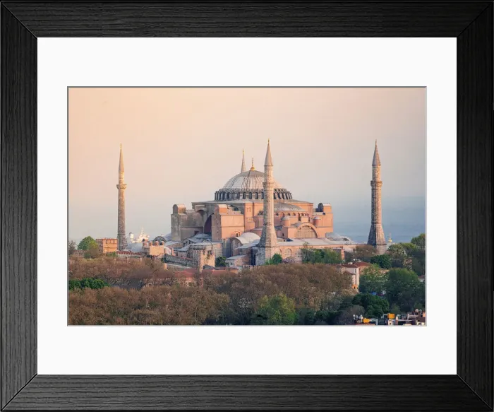 Framed Print : Hagia Sofia (Aya Sophia) mosque at sunset, Istanbul, Turkey Framed Print : Hagia Sofia (Aya Sophia) mosque at sunset, Istanbul, Turkey