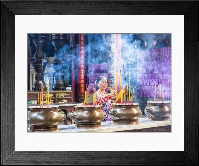 Framed Print : Thien Hau Temple (Ba Thien Hau Pagoda) in Ho Chi Minh City (Saigon), Vietnam Framed Print : Thien Hau Temple (Ba Thien Hau Pagoda) in Ho Chi Minh City (Saigon), Vietnam