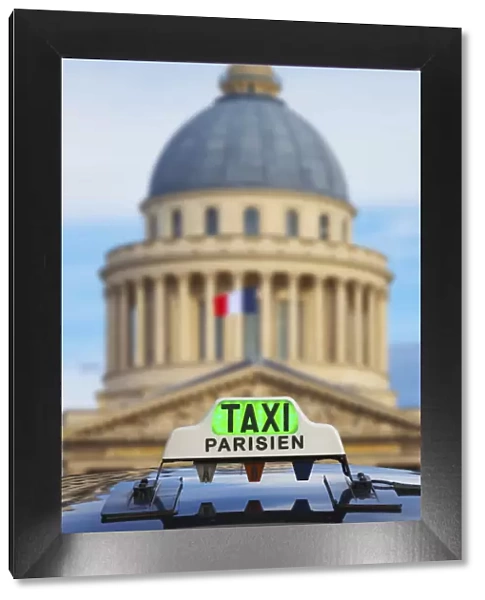 France, Paris, Latin district, the Pantheon with taxi infront