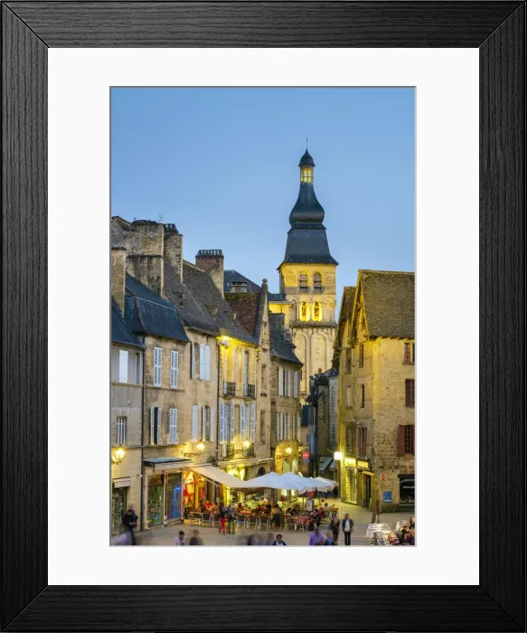 Framed Print : Place de la LibertA and tower of CathA drale Saint-Sacerdos at dusk, Sarlat-la-CanA da Framed Print : Place de la LibertA and tower of CathA drale Saint-Sacerdos at dusk, Sarlat-la-CanA da