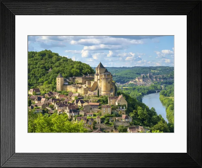 Framed Print : Chateau de Castelnaud castle and village, Castelnaud-la-Chapelle, Dordogne Department