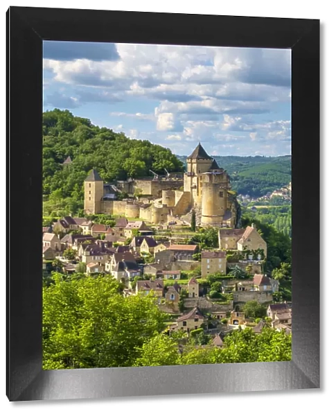 Chateau de Castelnaud castle and village, Castelnaud-la-Chapelle, Dordogne Department