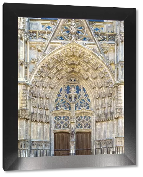 Front portal entrance of Cathedrale Saint-Gatien cathedral, Tours, Indre-et-Loire