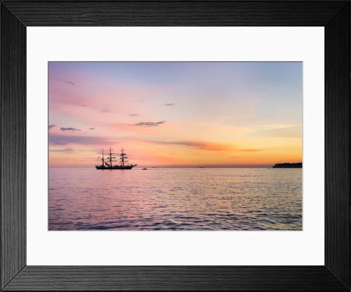 Framed Print : Silhouette of sailing ship at sunset off the coast of Cassis, Bouches-du-RhA'ne Framed Print : Silhouette of sailing ship at sunset off the coast of Cassis, Bouches-du-RhA'ne