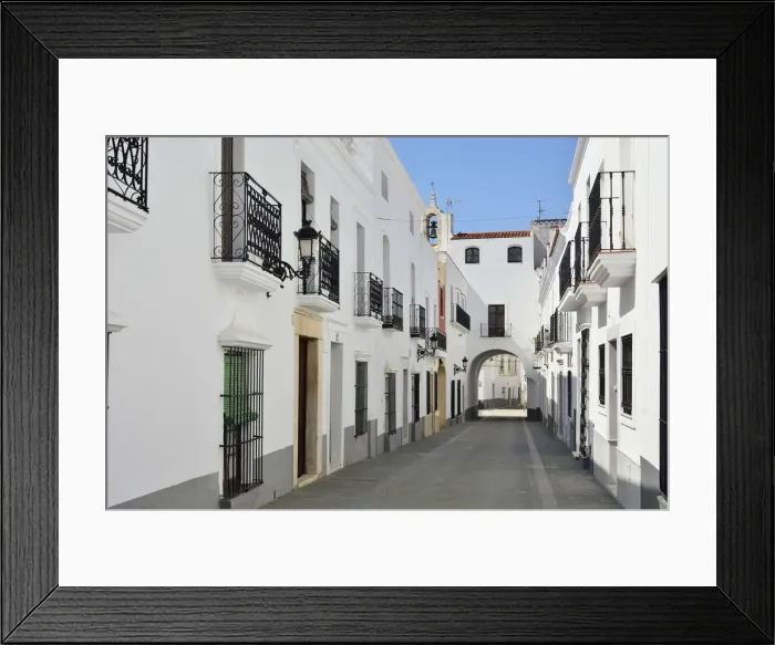 Framed Print : The white washed houses of Olivenza. Extremadura, Spain Framed Print : The white washed houses of Olivenza. Extremadura, Spain