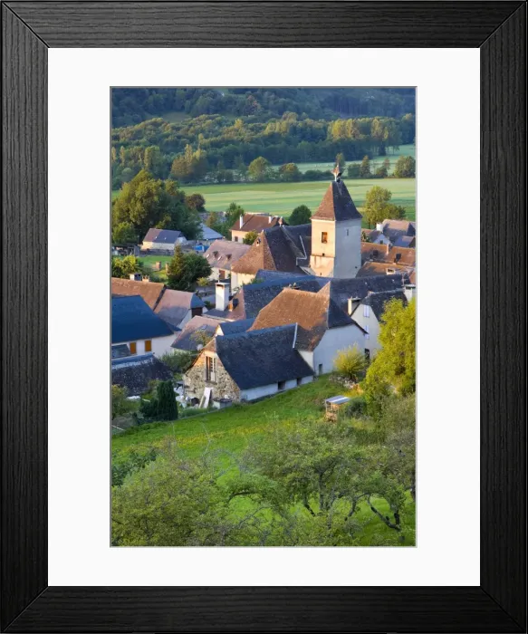 Framed Print : Village d Aucun, Hautes- Pyrenees, France Framed Print : Village d Aucun, Hautes- Pyrenees, France