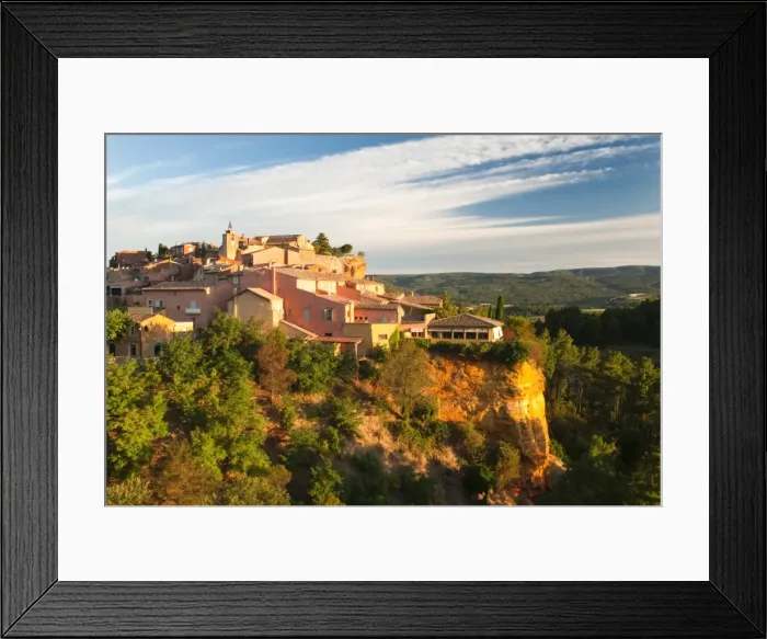 Framed Print : Village Roussillon, Provence, France Framed Print : Village Roussillon, Provence, France