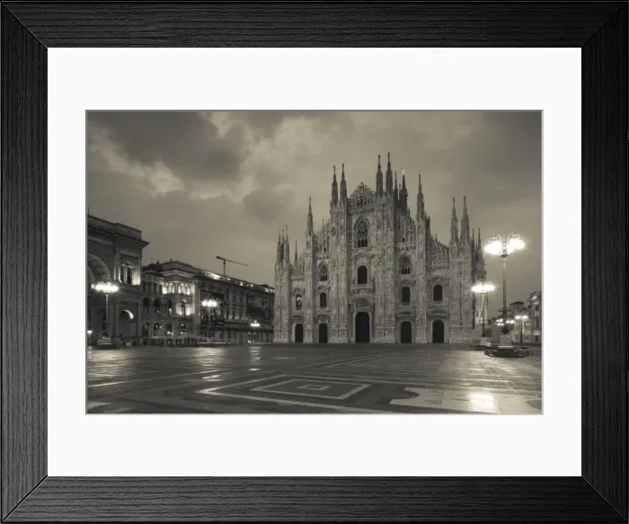 Framed Print : Italy, Lombardy, Milan, Piazza del Duomo, Duomo, cathedral, dawn Framed Print : Italy, Lombardy, Milan, Piazza del Duomo, Duomo, cathedral, dawn