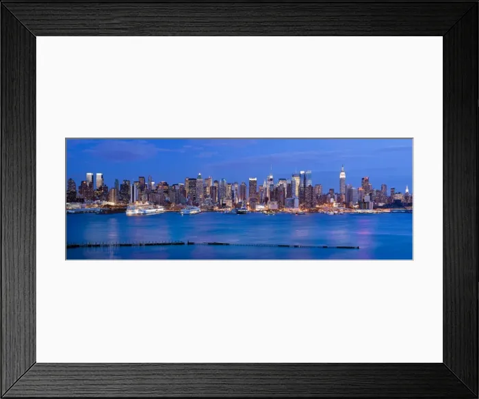 Framed Print : USA, New York City, Manhattan, Midtown across Hudson River Framed Print : USA, New York City, Manhattan, Midtown across Hudson River