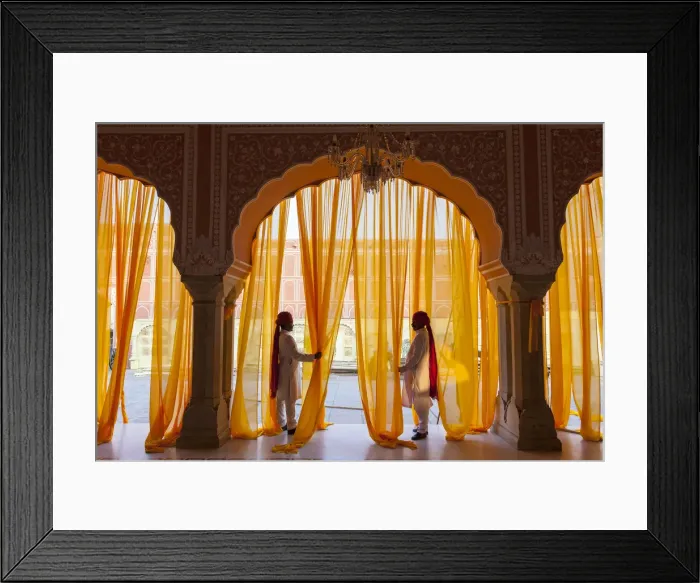Framed Print : Palace attendents, Chandra Mahal (City Palace), Jaipur, Rajasthan, India Framed Print : Palace attendents, Chandra Mahal (City Palace), Jaipur, Rajasthan, India