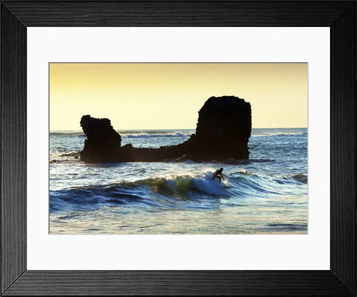 Framed Print : Playa El Tunco, El Salvador, Pacific Ocean Beach, Popular With Surfers, Great Waves