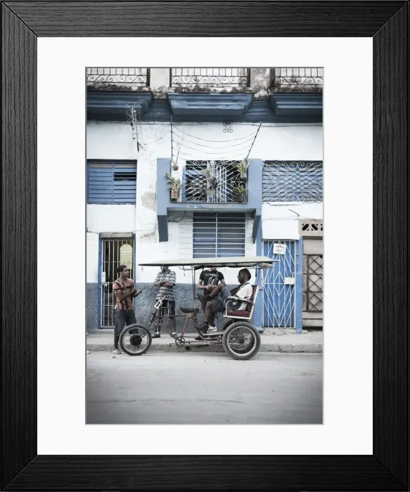 Framed Print : Street scene in Centro Habana, Havana, Cuba Framed Print : Street scene in Centro Habana, Havana, Cuba
