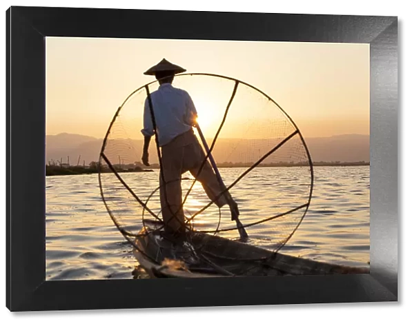 Intha Fisherman, Shan state - Inle Lake, Myanmar (Burma)