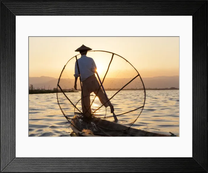 Framed Print : Intha Fisherman, Shan state - Inle Lake, Myanmar (Burma)