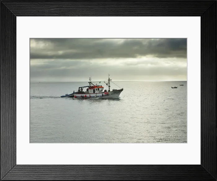 Framed Print : Fishing boat going to the sea. Setubal, Portugal Framed Print : Fishing boat going to the sea. Setubal, Portugal