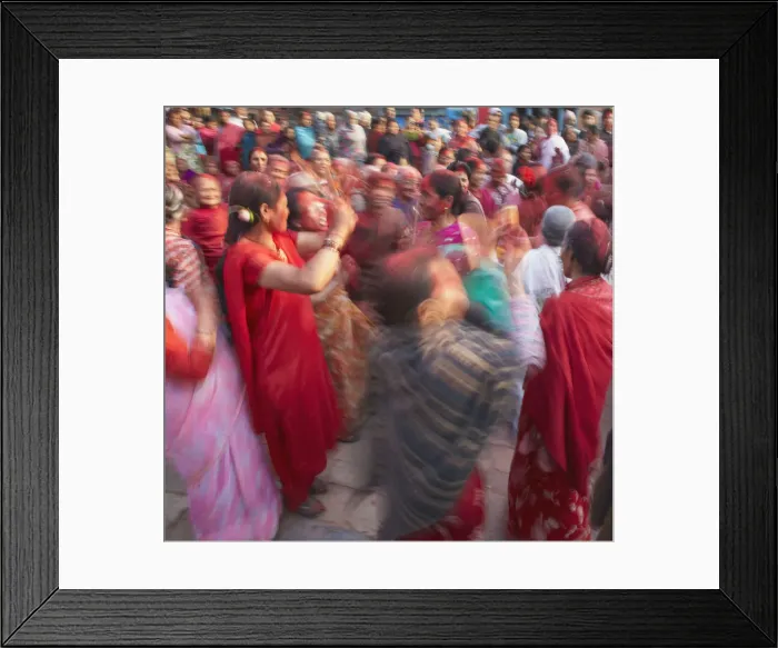 Framed Print : Nepalese women celebrating Holi festival, Bhaktapur (UNESCO World Heritage Site) Framed Print : Nepalese women celebrating Holi festival, Bhaktapur (UNESCO World Heritage Site)