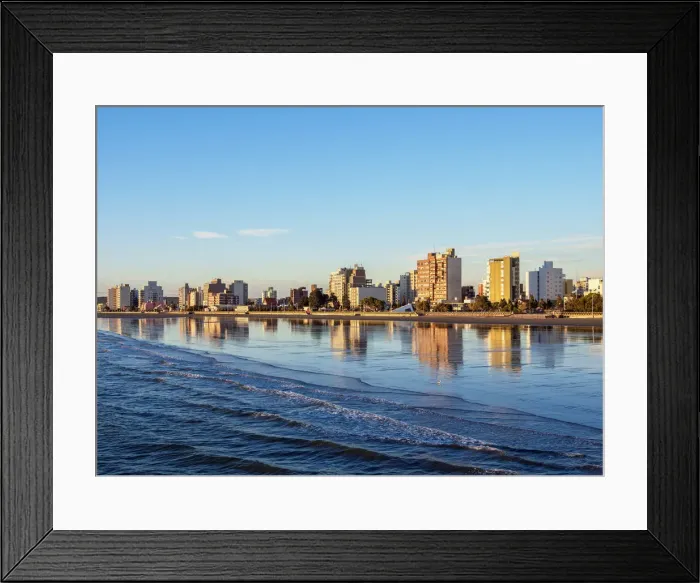 Framed Print : Beach in Puerto Madryn, The Welsh Settlement, Chubut Province, Patagonia, Argentina Framed Print : Beach in Puerto Madryn, The Welsh Settlement, Chubut Province, Patagonia, Argentina