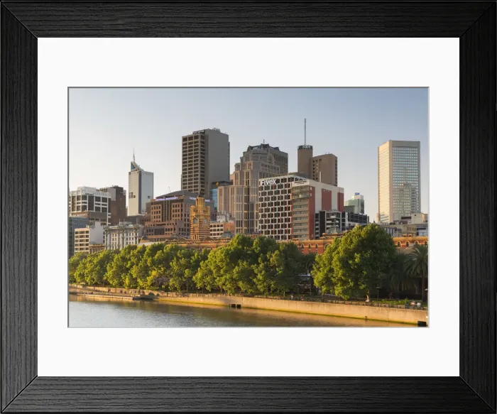 Framed Print : Skyline along Yarra River, Melbourne, Victoria, Australia Framed Print : Skyline along Yarra River, Melbourne, Victoria, Australia