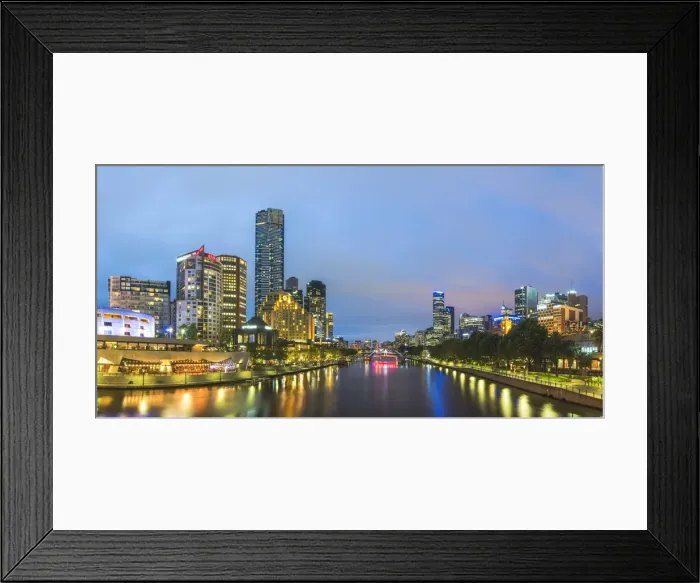Framed Print : Melbourne, Victoria, Australia. Cityscape with Eureka Tower from the Yarra river at dusk Framed Print : Melbourne, Victoria, Australia. Cityscape with Eureka Tower from the Yarra river at dusk