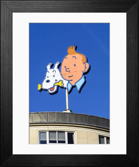 Framed Print : Tintin and Snowy comic characters appearing on the former headquarters of Tintin publisher