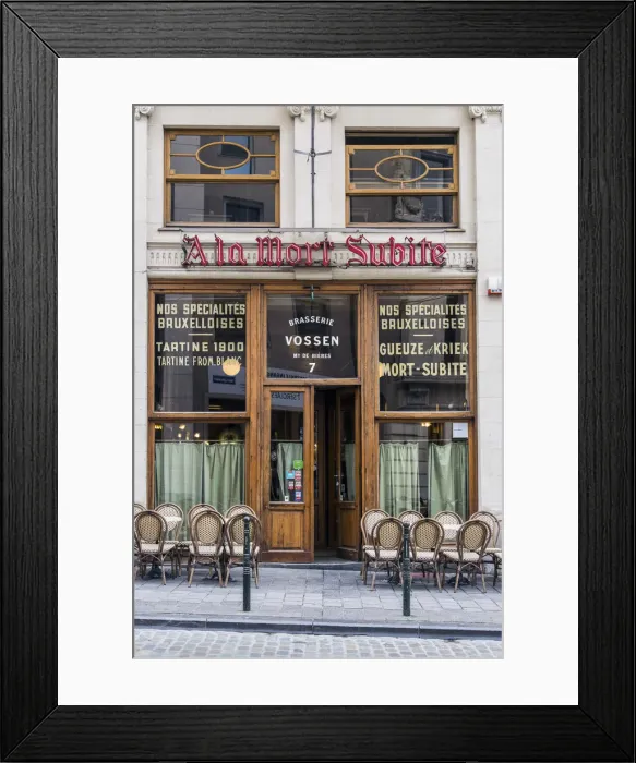 Framed Print : The historical A La Morte Subite brasserie restaurant, Brussels, Belgium Framed Print : The historical A La Morte Subite brasserie restaurant, Brussels, Belgium