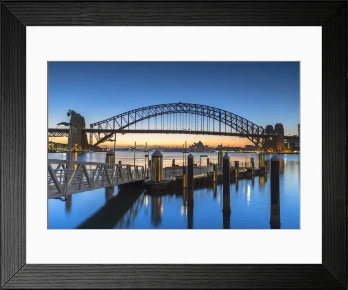 Framed Print : Sydney Harbour Bridge at dawn, Sydney, New South Wales, Australia Framed Print : Sydney Harbour Bridge at dawn, Sydney, New South Wales, Australia