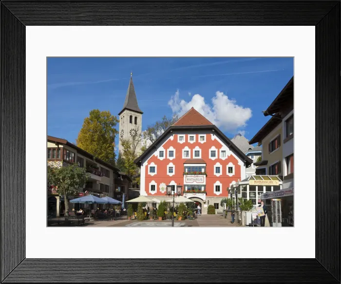 Framed Print : Saalfelden in Pinzgau, Salzburger Land, Austria Framed Print : Saalfelden in Pinzgau, Salzburger Land, Austria