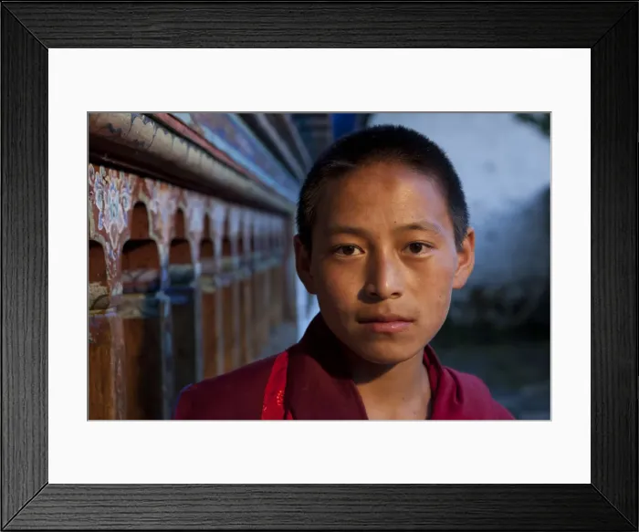 Framed Print : A young monk at the blue palace in Wangdue, Bhutan Framed Print : A young monk at the blue palace in Wangdue, Bhutan