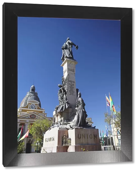 Monument and Palacio Legislativo (Legislative Palace) in Plaza Pedro Murillo, La Paz