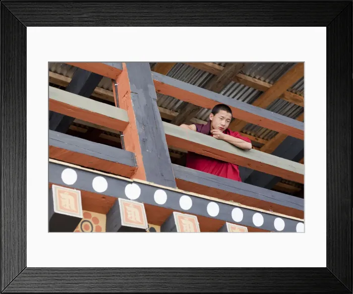 Framed Print : Thimpu, Bhutan. Monks at the Simtokha Dzong. Built in 1629 by Zhabdrung Ngawang Namgyal Framed Print : Thimpu, Bhutan. Monks at the Simtokha Dzong. Built in 1629 by Zhabdrung Ngawang Namgyal
