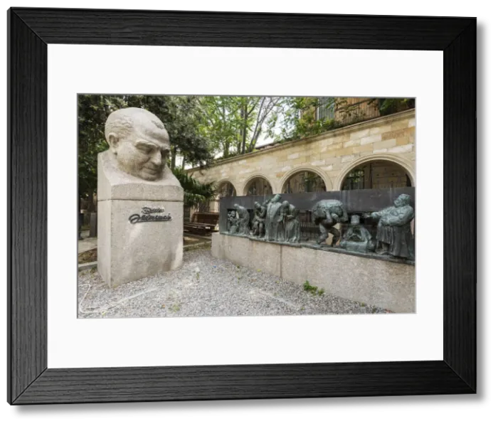 Framed Print : Statue of Azim Azimzade and his characters. He was an Azerbaijani artist and cartoonist Framed Print : Statue of Azim Azimzade and his characters. He was an Azerbaijani artist and cartoonist