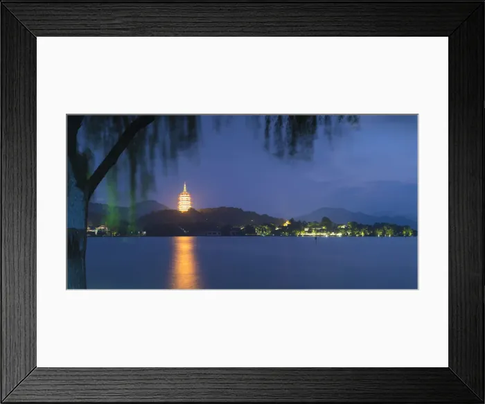 Framed Print : Leifeng Pagoda at dusk, West Lake (UNESCO World Heritage Site), Hangzhou, Zhejiang, China Framed Print : Leifeng Pagoda at dusk, West Lake (UNESCO World Heritage Site), Hangzhou, Zhejiang, China