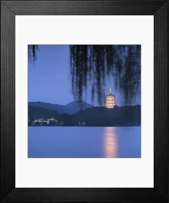 Framed Print : Leifeng Pagoda at dusk, West Lake (UNESCO World Heritage Site), Hangzhou, Zhejiang, China Framed Print : Leifeng Pagoda at dusk, West Lake (UNESCO World Heritage Site), Hangzhou, Zhejiang, China