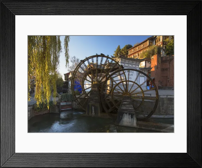 Framed Print : Waterwheels, Lijiang (UNESCO World Heritage Site), Yunnan, China Framed Print : Waterwheels, Lijiang (UNESCO World Heritage Site), Yunnan, China