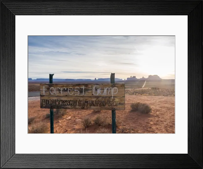Framed Print : Forrest Gump Point, Mexican Hat, Monument Valley, Utah, USA Framed Print : Forrest Gump Point, Mexican Hat, Monument Valley, Utah, USA