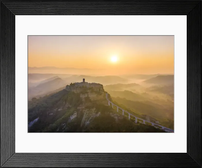 Framed Print : The Dying Town, Civita di Bagnoregio, Viterbo district, Lazio, Italy, Europe Framed Print : The Dying Town, Civita di Bagnoregio, Viterbo district, Lazio, Italy, Europe