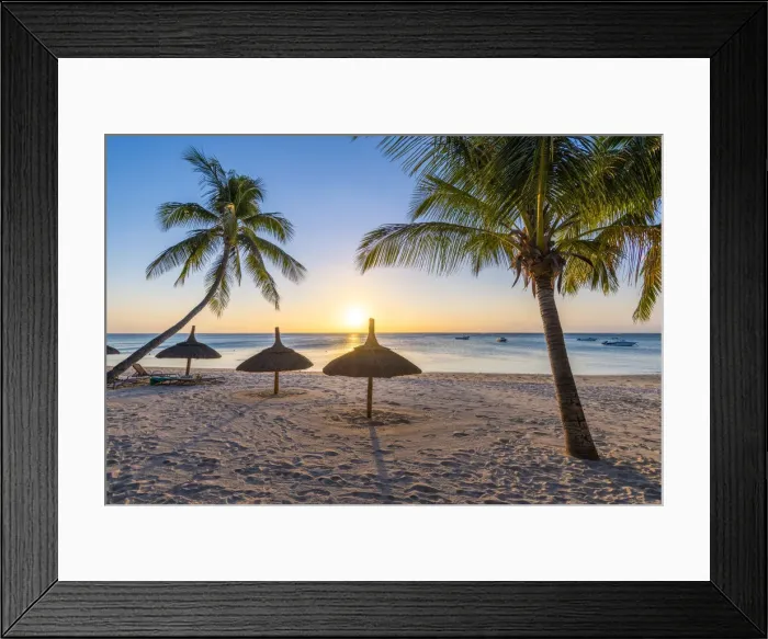 Framed Print : The beach of the Beachcomber Paradis Hotel at sunset, Le Morne Brabant Peninsula Framed Print : The beach of the Beachcomber Paradis Hotel at sunset, Le Morne Brabant Peninsula